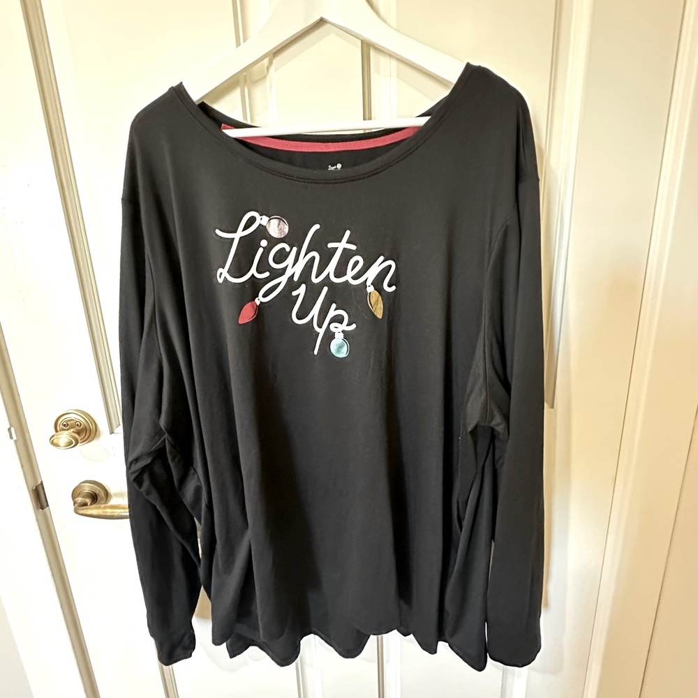 NWOT SECRET TREASURES “Lighten Up” Holiday Festive Long Sleeve Black Top 3X